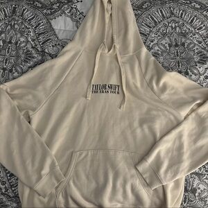 Concert exclusive Taylor Swift cream hoodie XL